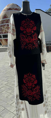 Woman embroidery Manijka(vest) and apron