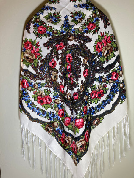 Woolen shawl with flowers “ circle of life”