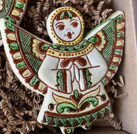 Set of 2 Ceramic ornaments / prayer angels