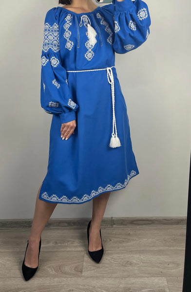 Woman HAND embroidery dress L-XL