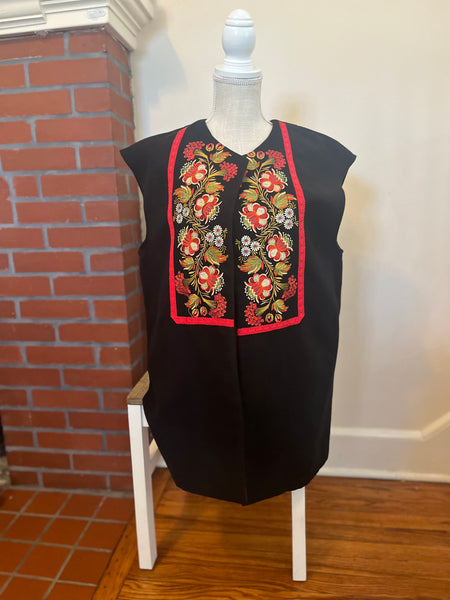 Woman embroidery vest Geometric design size L/XL