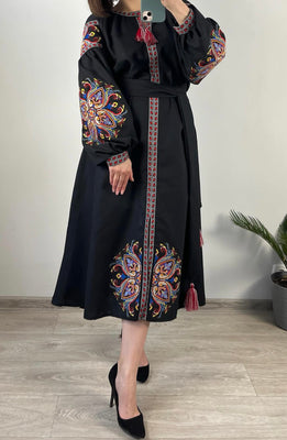 Woman embroidery dress 