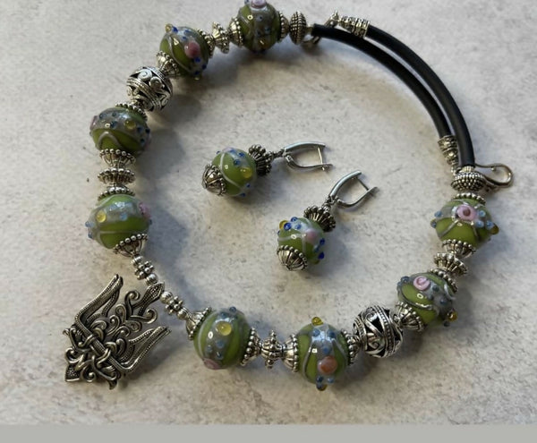 Намисто ʼВільнаʼ