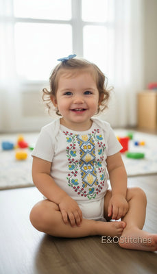 Vyshyvanka for girl/Ukrainian style t-shirt/Vyshyvanka/Embroidered t-shirt