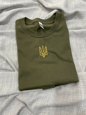 Ukrainian embroidery T-shirt with Tryzub