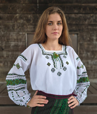 Woman HAND embroidery shirt “Dzvinka” size L-2XL