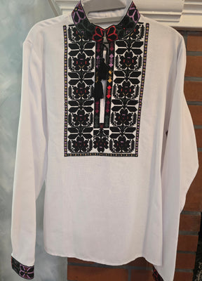 Man embroidery shirt 