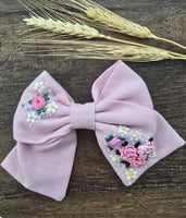 Hand embroidery hair bow / little pink bow