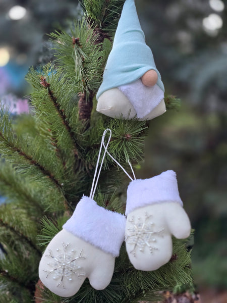 Christmas hand embroidery ornaments “Mittens” set of 3