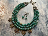 Green Agat necklace " Oresta "