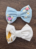 Sey of 2 Hand embroidery hair bow/ white bow