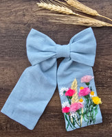 Hand embroidery hair bow / blue bow with kolosok
