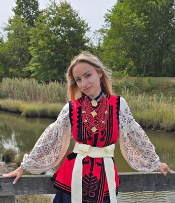 Replica of Antique Ukrainian Corset from 19th century / red