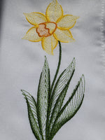 Embroidered dinner napkins (set of 6) . Floral.
