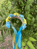 Ukrainian head wreath in blue and yellow.