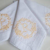 Embroidered dinner napkin set (6 napkins)