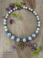 Blue flowers choker