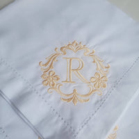 Embroidered dinner napkin set (6 napkins)