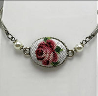 Handmade embroidery set “Roses & Pearls»